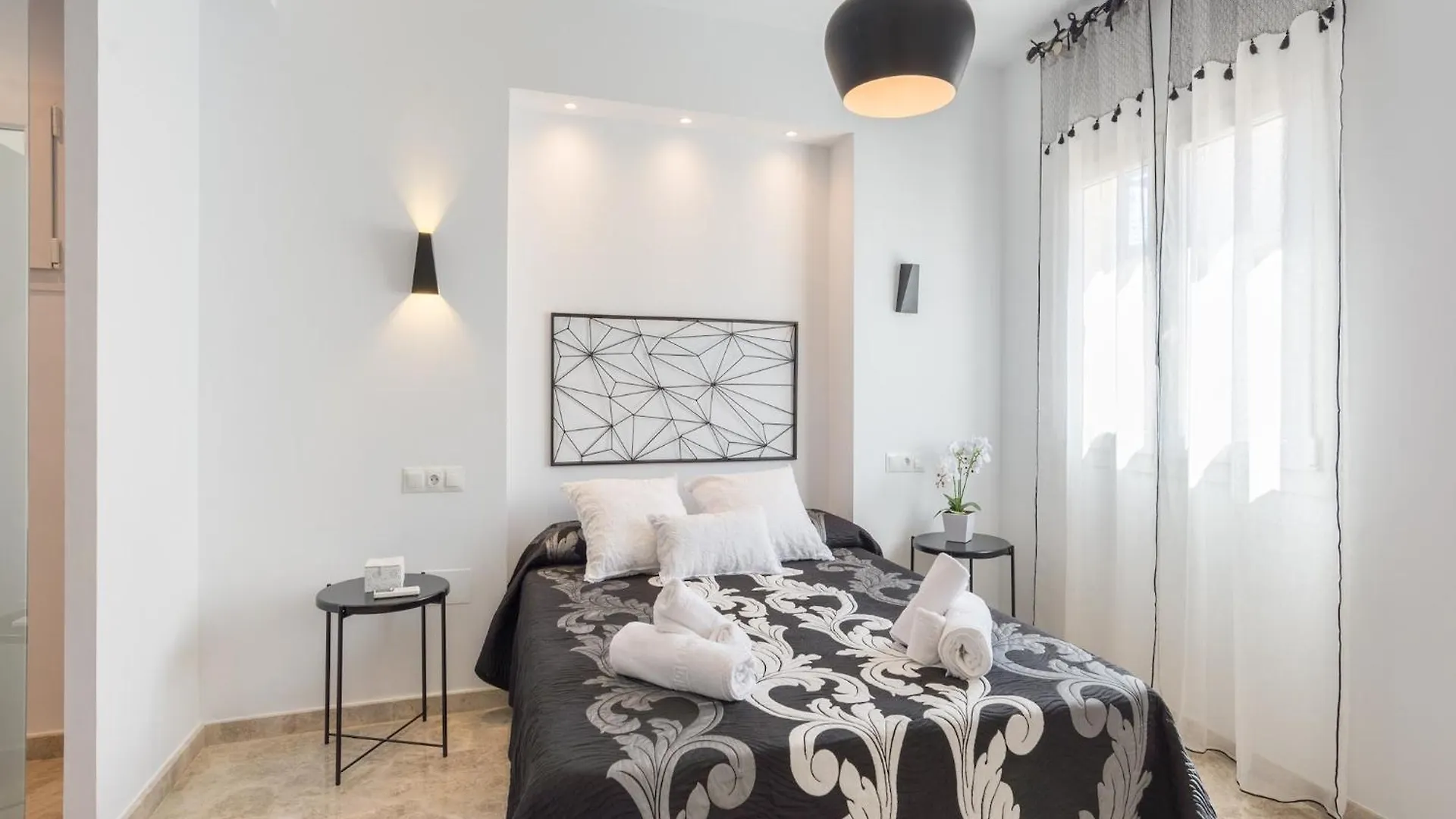 Sunny Apartment With Communal Pool Torremolinos